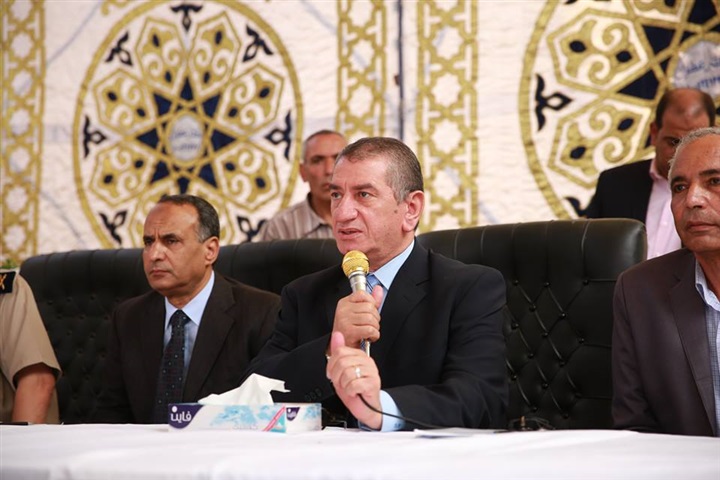 محافظ كفر الشيخ يسلم عقود 96 وحدة إسكان إجتماعي بدسوق
