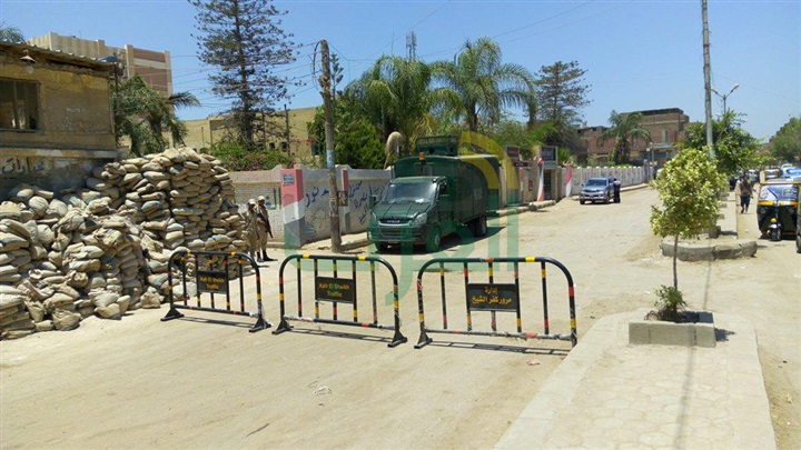 بالصور.. انتظام الخدمات الأمنية في لجان الثانوية بكفر الشيخ تزامنًا مع امتحان "الإنجليزي"