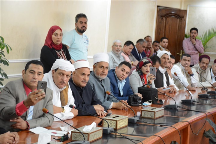 علاء أبوزيد: مطروح شهدت نقلة حضارية كبيرة في عهد السيسي علاء أبوزيد: مطروح شهدت نقلة حضارية كبيرة في عهد السيسي