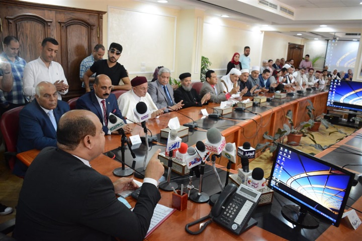 علاء أبوزيد: مطروح شهدت نقلة حضارية كبيرة في عهد السيسي علاء أبوزيد: مطروح شهدت نقلة حضارية كبيرة في عهد السيسي