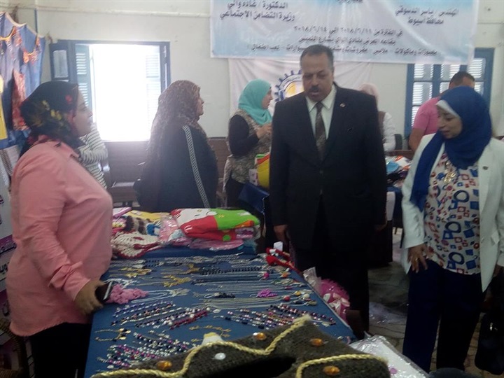 بالصور.. افتتاح معرض الأسر المنتجة برفقة نبيل الطيبي وفاطمة الخياط وكيل وزارة التضامن