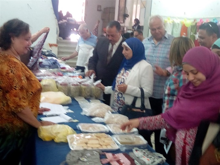 بالصور.. افتتاح معرض الأسر المنتجة برفقة نبيل الطيبي وفاطمة الخياط وكيل وزارة التضامن