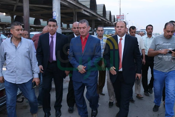 بالفيديو والصور..محافظ كفرالشيخ يتابع ميدانيا تطبيق التعريفة الجديدة لنقل الركاب 