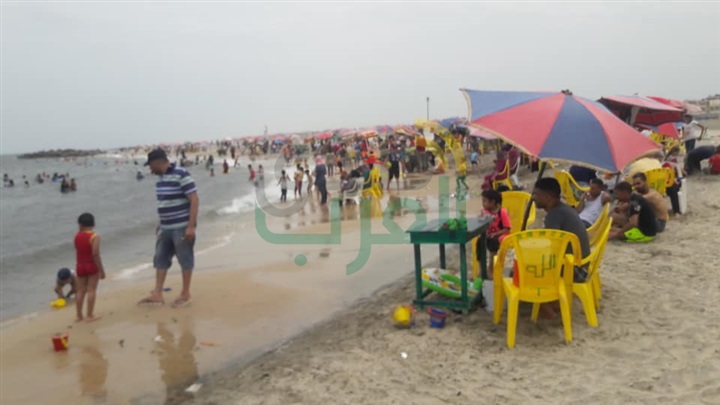 بالصور..مواطنو كفر الشيخ ارتدوا ثوب «الفرح» بالحدائق والمنتزهات و«مصيف بلطيم» إجتاز أول إختبار«صيفي»