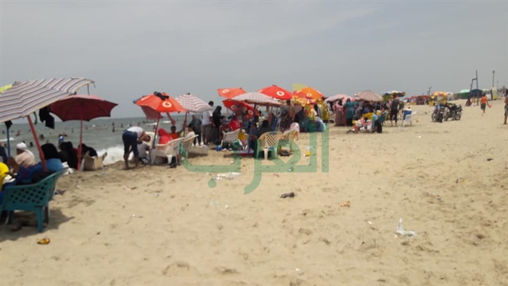 بالصور..مواطنو كفر الشيخ ارتدوا ثوب «الفرح» بالحدائق والمنتزهات و«مصيف بلطيم» إجتاز أول إختبار«صيفي»