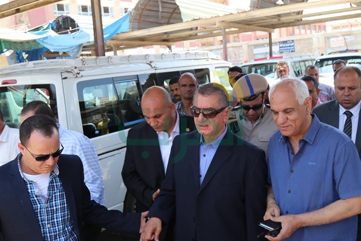 بالفيديو والصور.. محافظ كفر الشيخ يتفقد محطات الوقود