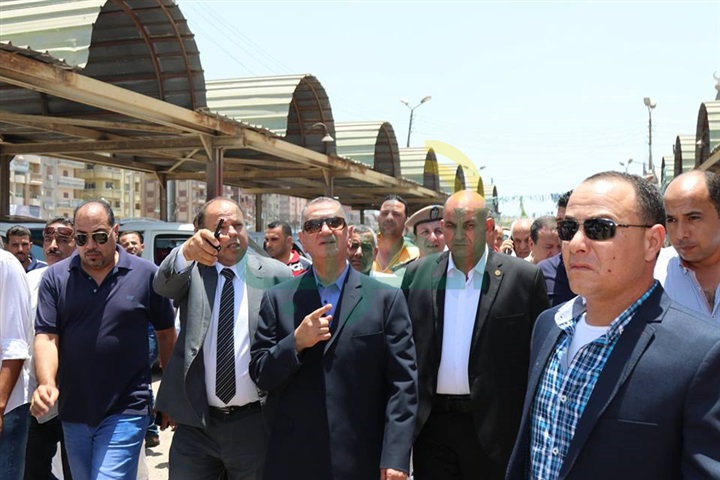 بالفيديو والصور.. محافظ كفر الشيخ يتفقد محطات الوقود