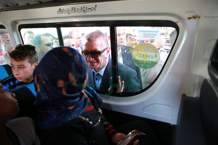 بالفيديو والصور.. محافظ كفر الشيخ يتفقد محطات الوقود