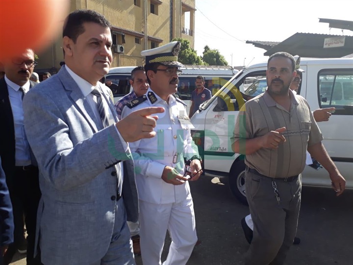 بالصور.. رئيس جهاز حماية المستهلك يقود حملة مفاجئة فجرًا على "موقف عبود" بالصور.. رئيس جهاز حماية المستهلك يقود حملة مفاجئة فجرًا على "موقف عبود"