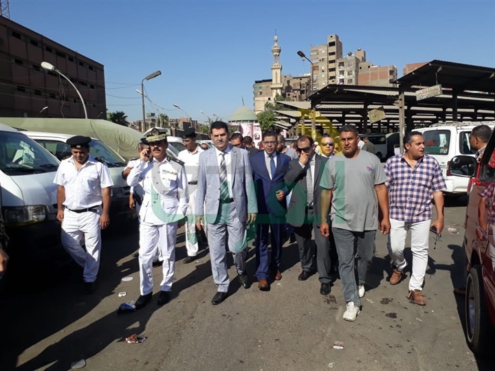 بالصور.. رئيس جهاز حماية المستهلك يقود حملة مفاجئة فجرًا على "موقف عبود" بالصور.. رئيس جهاز حماية المستهلك يقود حملة مفاجئة فجرًا على "موقف عبود"