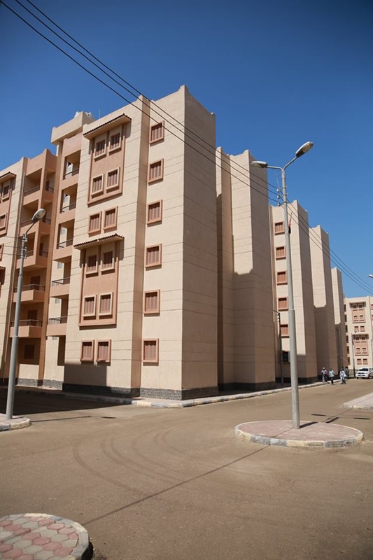 بالصور.. محافظ كفر الشيخ يسلم عقود 3020 شقة إسكان اجتماعي بالحامول