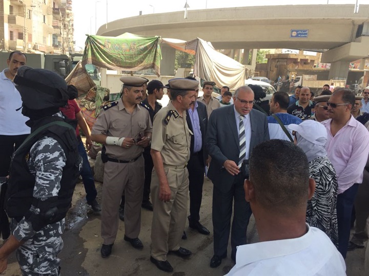 مدير أمن القليوبية يأمر بالتواجد الأمنى وإزالة الاشغالات على كوبرى بنها 