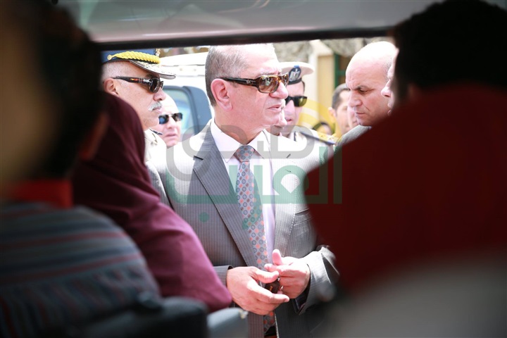 بالصور.. محافظ كفر الشيخ يتابع تطبيق التعريفة الجديدة بمجمع المواقف