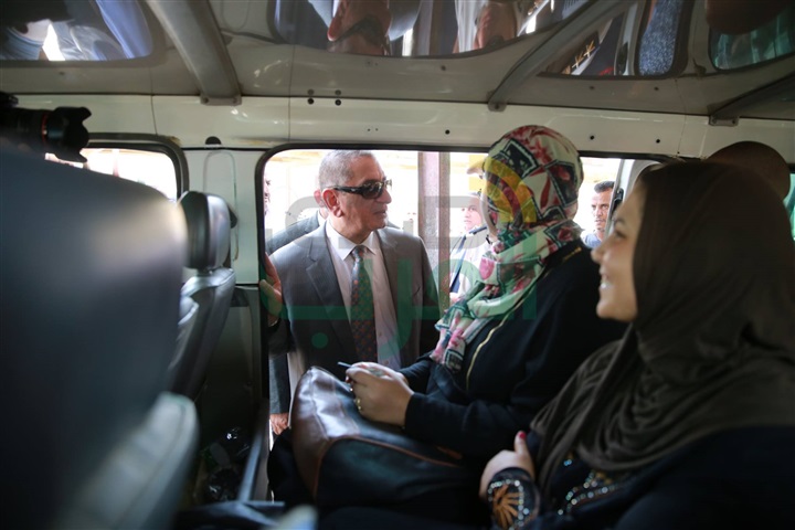بالصور.. محافظ كفر الشيخ يتابع تطبيق التعريفة الجديدة بمجمع المواقف