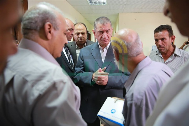 بالصور.. محافظ كفر الشيخ يحيل 33 طبيبًا بمستشفي "العبور" للتحقيق