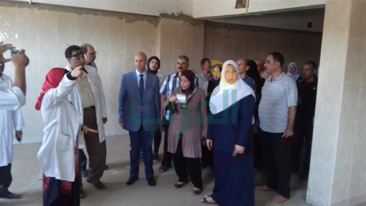 وكيل وزارة الصحة بالشرقية يبحث أستكمال أعمال الدور الثالث بمستشفي القنايات 