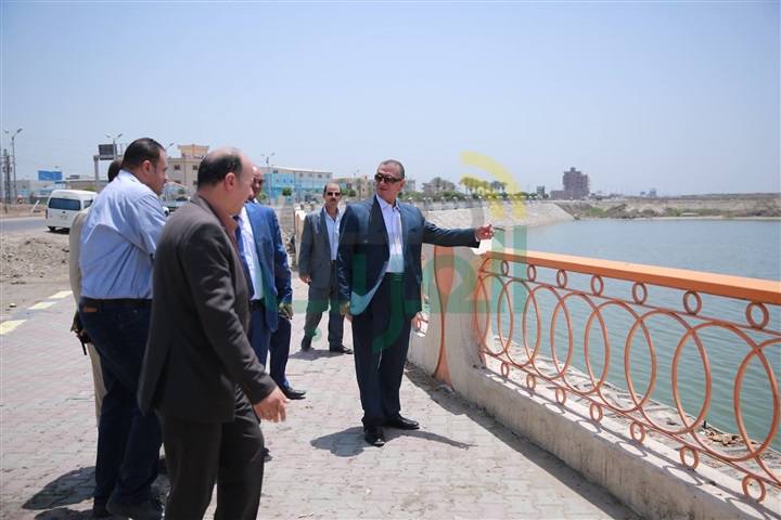 بالصور.. محافظ كفر الشيخ يتابع أعمال المرحلة الثانية من كورنيش بحيرة البرلس بتكلفة 24 مليون جنيه