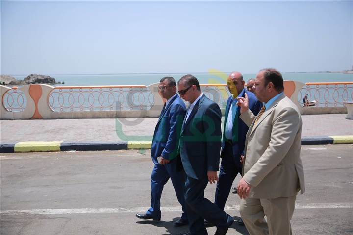 بالصور.. محافظ كفر الشيخ يتابع أعمال المرحلة الثانية من كورنيش بحيرة البرلس بتكلفة 24 مليون جنيه
