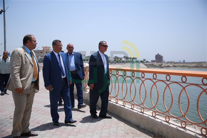 بالصور.. محافظ كفر الشيخ يتابع أعمال المرحلة الثانية من كورنيش بحيرة البرلس بتكلفة 24 مليون جنيه