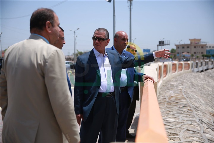 بالصور.. محافظ كفر الشيخ يتابع أعمال المرحلة الثانية من كورنيش بحيرة البرلس بتكلفة 24 مليون جنيه
