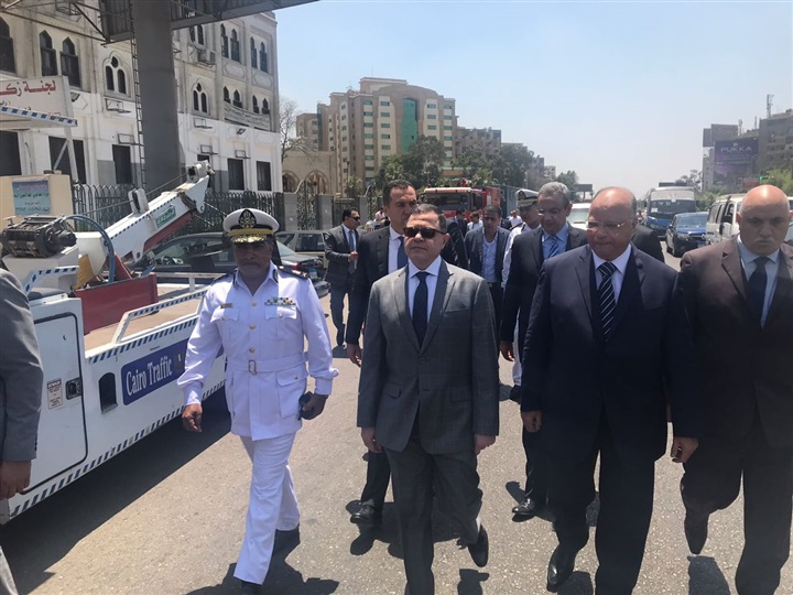 وزير الداخلية يتجول بالمحاور الرئيسيه والميادين خلال ذكري ٣٠ /٦ 