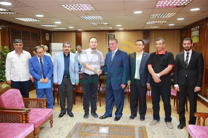 بالصور.. محافظ كفرالشيخ يبحث مع وفد صيني مشروع برتوكول تعاون لتحسين مياه بحيرة البرلس