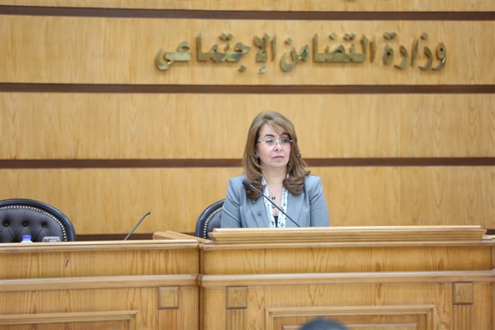 إطلاق حملة السنين الأولى بتفرق  للتوعية بدور الأب