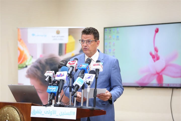 إطلاق حملة السنين الأولى بتفرق  للتوعية بدور الأب
