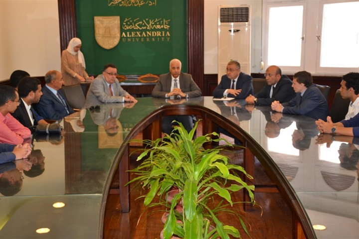رئيس جامعة الإسكندرية: ندعم الطلاب فى تنفيذ أفكارهم التى تعود بالنفع على المجتمع