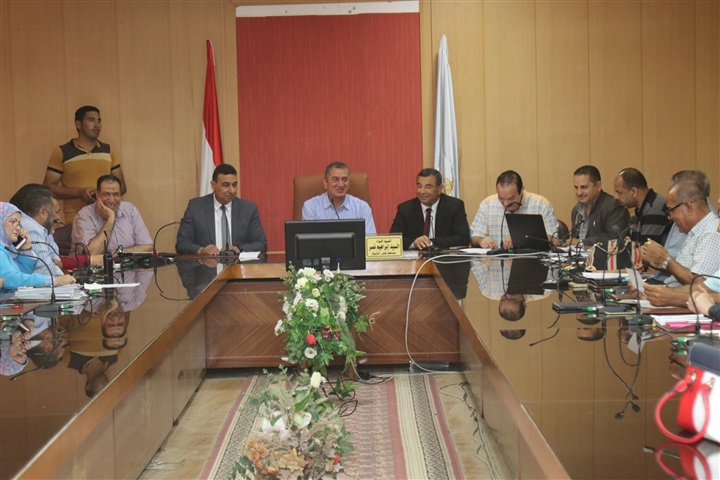 بالفيديو والصور...محافظ كفر الشيخ يشدد على سرعة الانتهاء من تنفيذ المشروعات الخدمية