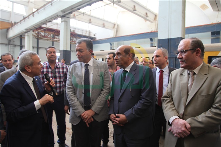 تطوير حركة نقل البضائع وتعميق التصنيع المحلي لمكونات السكك الحديدية بالتعاون مع الهيئة العربية للتصنيع