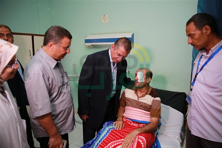 بالصور.. محافظ كفر الشيخ يدعم مركز جراحة العيون بأحدث الأجهزة