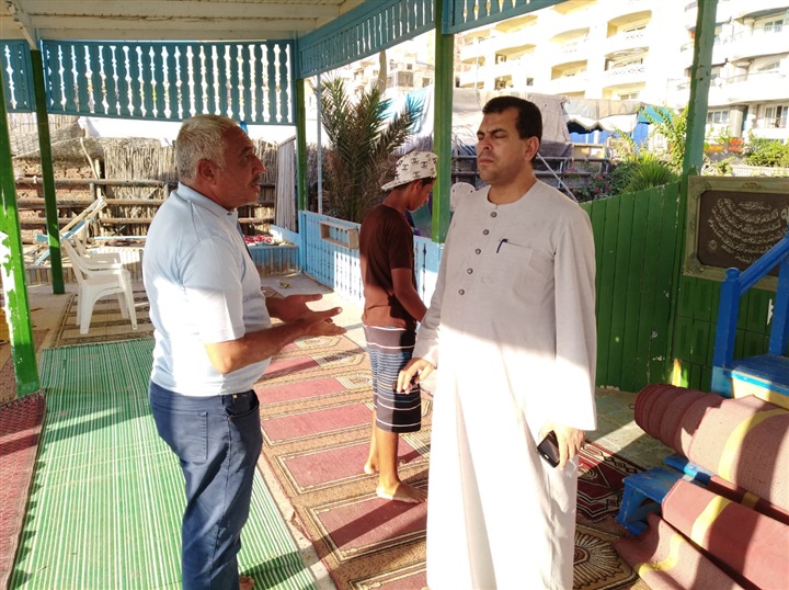 أوقاف المنتزة تمنع إقامة صلاة الجمعة بمصلى على شاطئ البحر بالعصافرة 