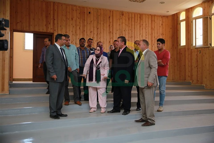 بالصور.. محافظ كفر الشيخ: افتتاح المسرح المدرسى الجديد خلال أيام