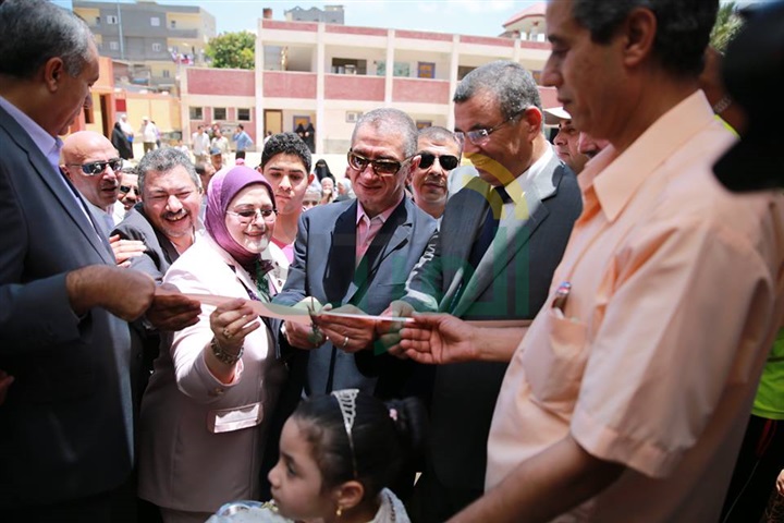 بالصور.. محافظ كفر الشيخ يفتتح تطوير مجمع الشهداء الإبتدائى بـ"أبوبدوى" بتكلفة 5 ملايين جنيه