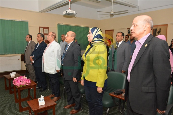 رئيس جامعة أسيوط يفتتح مركز دراسات اللغة الفرنسية بعد تطويره