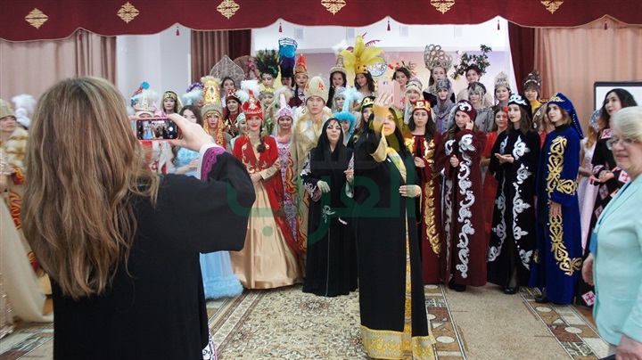 بحضور سفير الإمارات.. برتوكول تعاون بين المصصمة مني المنصوري وكليتي الإدارة والأعمال فى كازاخستان بحضور سفير الإمارات.. برتوكول تعاون بين المصصمة مني المنصوري وكليتي الإدارة والأعمال فى كازاخستان