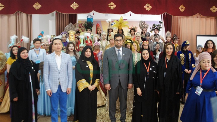 بحضور سفير الإمارات.. برتوكول تعاون بين المصصمة مني المنصوري وكليتي الإدارة والأعمال فى كازاخستان بحضور سفير الإمارات.. برتوكول تعاون بين المصصمة مني المنصوري وكليتي الإدارة والأعمال فى كازاخستان