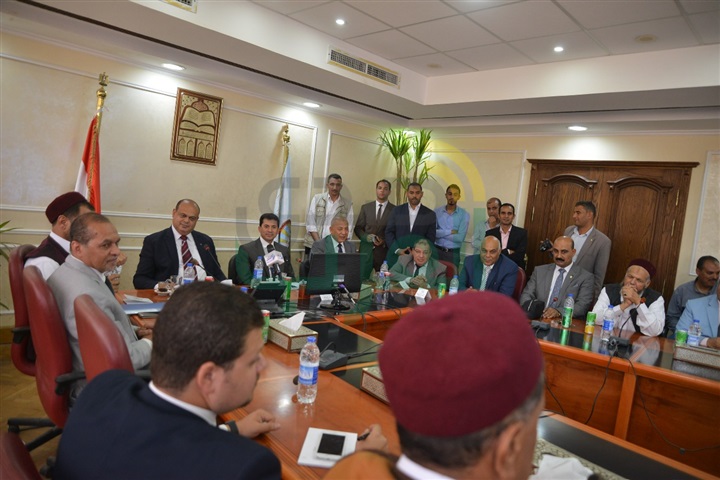 وزير الرياضة: دراسة إنشاء نادي للفروسية والهجن ومهرجانات رياضية بمطروح 