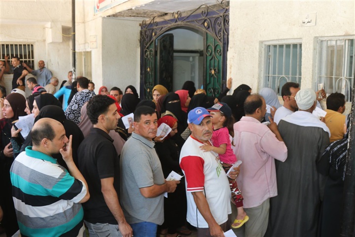 بالصور.. زيارة مفاجئة تكشف تغيب 47 طبيبًا عن العمل بمستشفي كفر الشيخ العام
