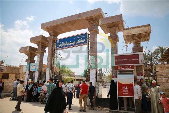 بالصور.. محافظ كفر الشيخ يحيل 20 طبيبًا بمستشفى سيدى سالم المركزى للتحقيق