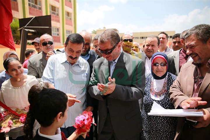 بالصور.. محافظ كفر الشيخ يفتتح مدرسة عمر المختار الابتدائية بسيدى سالم بتكلفة 10 مليون جنيه