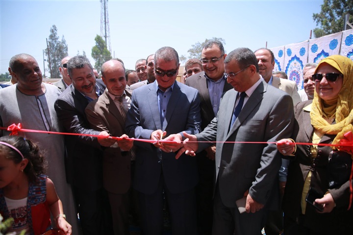 بالصور.. محافظ كفر الشيخ يفتتح مدرسة "الطايفة" الإعدادية المشتركة بتكلفة  4 ملايين جنيه