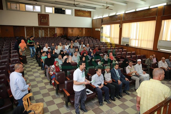 بالصور.. محافظ كفر الشيخ يبحث 44 طلب خلال اللقاء الأسبوعى 