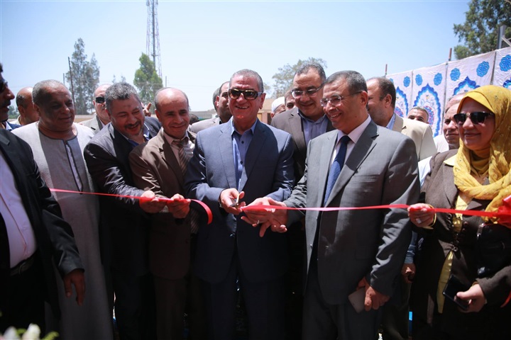 بالصور.. محافظ كفر الشيخ يفتتح مدرسة "الطايفة" الإعدادية المشتركة بتكلفة  4 ملايين جنيه