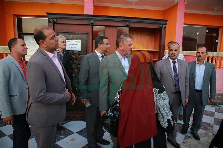 بالصور..توزيع أجهزة كهربائية علي 104 عرائس بكفر الشيخ
