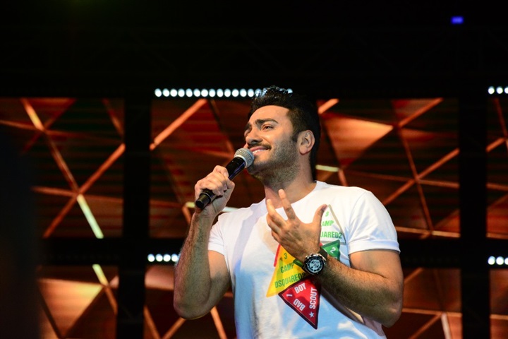بالصور.. تامر حسني يشعل حفلا جماهيريا ببورتو سعيد ومحبيه يطالبوه بإعادة أغنية "عيش بشوقك" بالصور.. تامر حسني يشعل حفلا جماهيريا ببورتو سعيد ومحبيه يطالبوه بإعادة أغنية "عيش بشوقك"