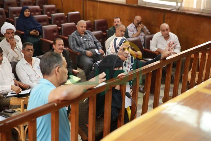 بالصور.. محافظ كفر الشيخ يناقش 45 شكوي للمواطنين خلال اللقاء الأسبوعي