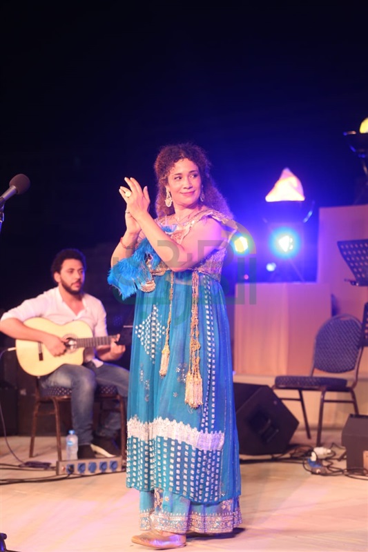 "غالية بن علي" تتالق بمهرجان الأوبرا الصيفي على المسرح الروماني "غالية بن علي" تتالق بمهرجان الأوبرا الصيفي على المسرح الروماني