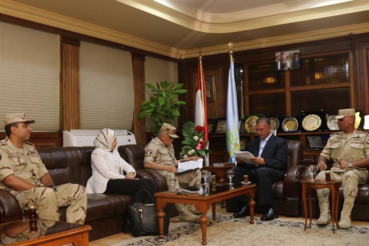 بالصور .. محافظ كفر الشيخ يستقبل مدير جمعية المحاربين القدماء 